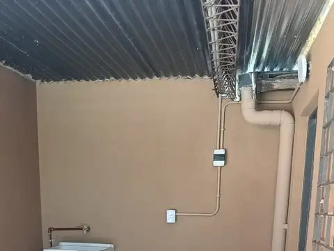 Departamento en Alquiler en Rafael Castillo, $ 250.000