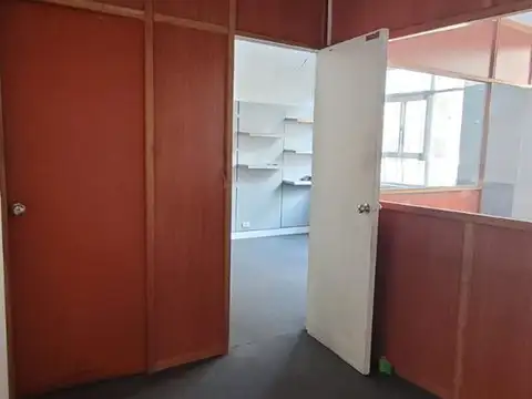 Oficina en Alquiler 71 años