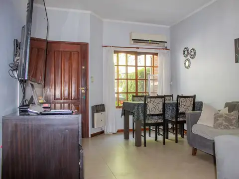 Casa en Venta en Castelar, USD 140.000