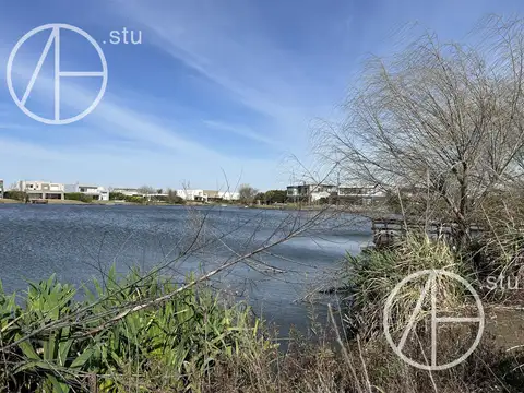 Terreno en Venta en El Cantón - Barrio Puerto, USD 140.000