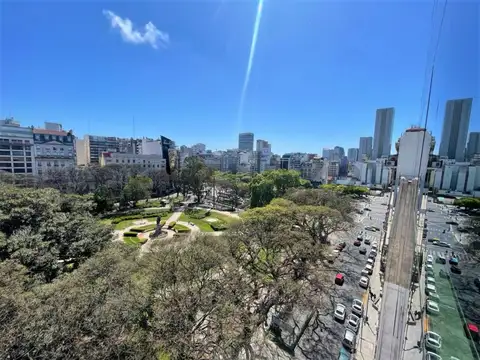 Oficina en Alquiler con 5 cocheras