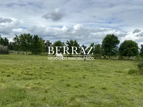 Terreno en Venta en Manzanares, USD 85.000