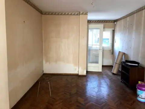 Casa 7 ambientes con 1 baño