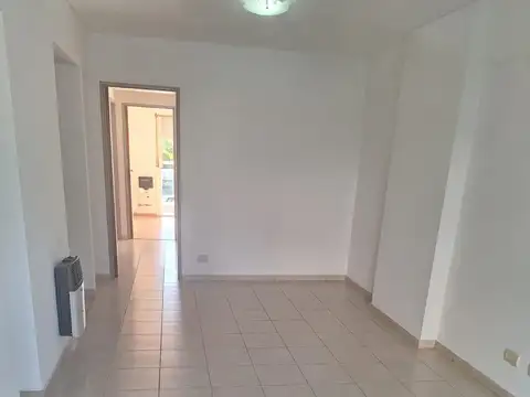 Departamento en Alquiler en San Lorenzo, $ 870.000