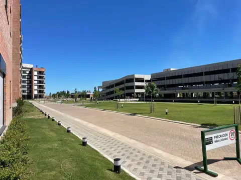 Departamento en Alquiler con 1 cocheras