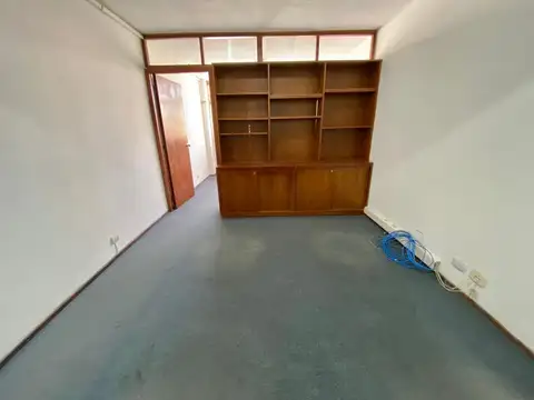 Oficina en Alquiler en Centro, $ 240.000