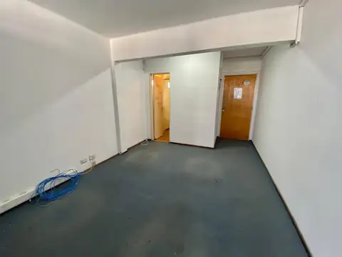 Oficina 2 ambientes con 1 baño