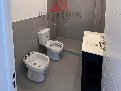 Departamento en Alquiler con 1 cocheras