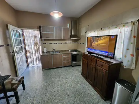 Casa 3 Amb. 159 m² c/ garage y pileta - B. Atalaya