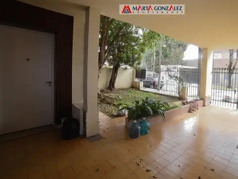 Casa en Venta en Villa Sarmiento, USD 160.000