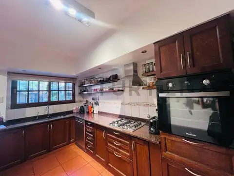 Venta Casa 5 Ambientes Castelar Sur
