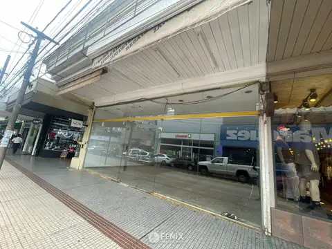 LCF A180 - AMPLIO LOCAL COMERCIAL CENTRICO EN ALQUILER