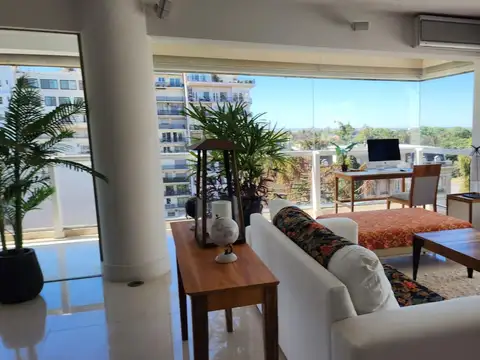 Juan Francisco Seguí al 4400