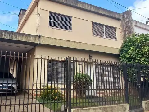 VENTA CASA 5 AMB C/DEPOSITO HAEDO NORTE