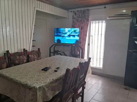 Depto Tipo Casa en Venta de 5 ambientes