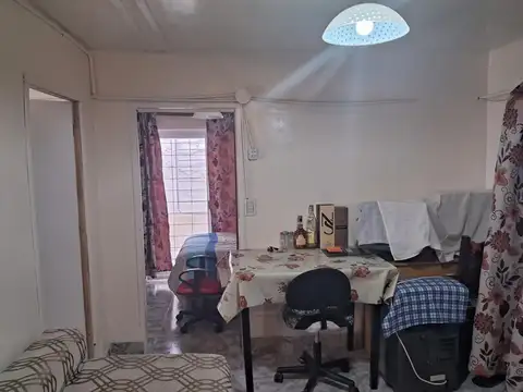 Depto Tipo Casa 5 ambientes con 2 baños