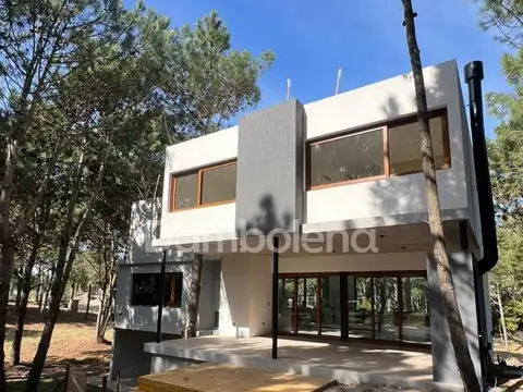 Casa en Venta en Costa Esmeralda, USD 600.000