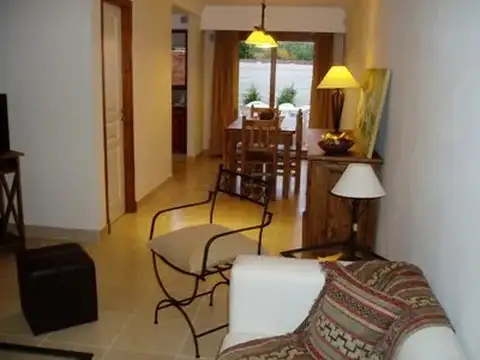 Depto Tipo Casa en Venta en Miramar, USD 130.000