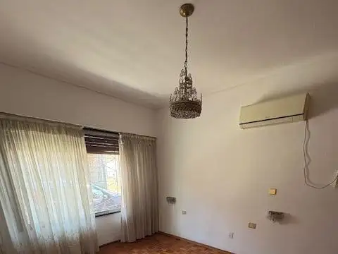 Depto Tipo Casa en Alquiler 50 años