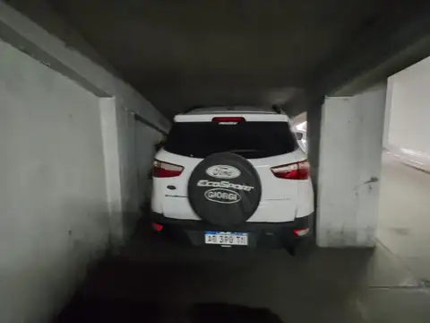 Av. Pellegrini al 700