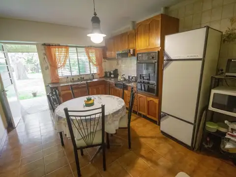 Casa de 3 ambientes en  venta en Martinez