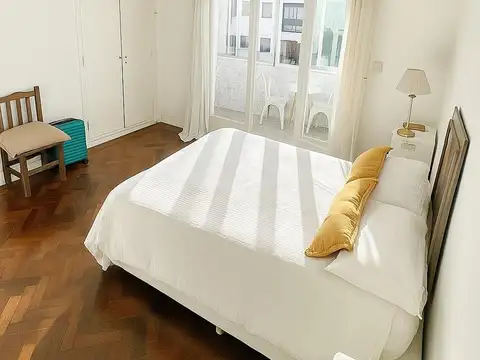 José A Pacheco de Melo al 2500