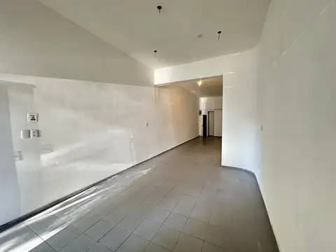 Local en Alquiler en Barrio España y Hospitales, $ 800.000