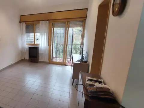 Pueyrredon 200, Piso 1