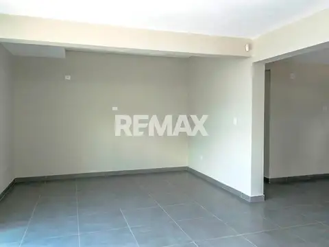 CASA 2 DORM VENTA UNIVERSIDAD CATOLICA ESQUINA