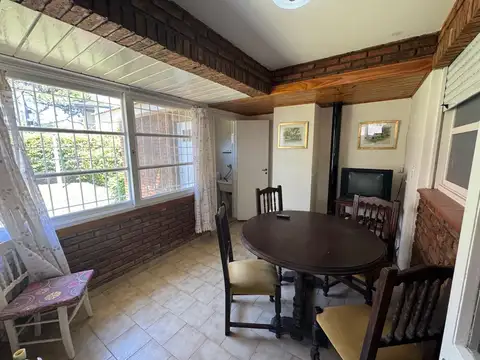 Depto Tipo Casa en Alquiler con 1 cocheras