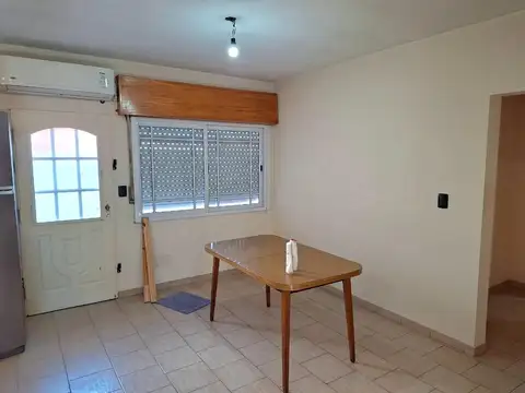 Departamento en Alquiler en Tablada, $ 650.000