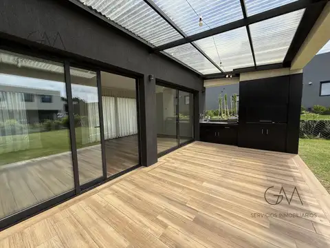 Casa en alquiler Barrio Privado Rumenco