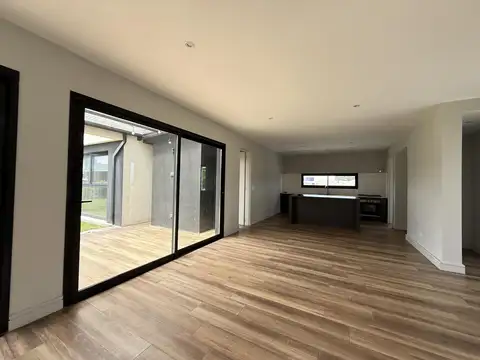 Casa en alquiler Barrio Privado Rumenco