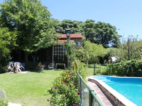 Venta casa en barrio Santa Ana de Bialet Massé, a tan sólo una cuadra de la ruta. (C65)