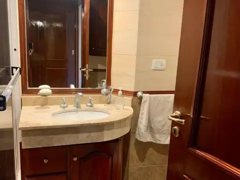 Avenida Mate de Luna y Cervantes