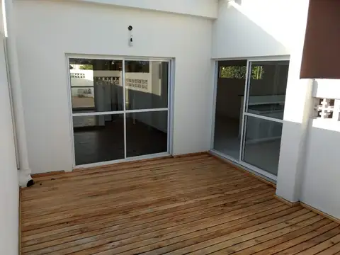 Depto Tipo Casa en Venta al Este