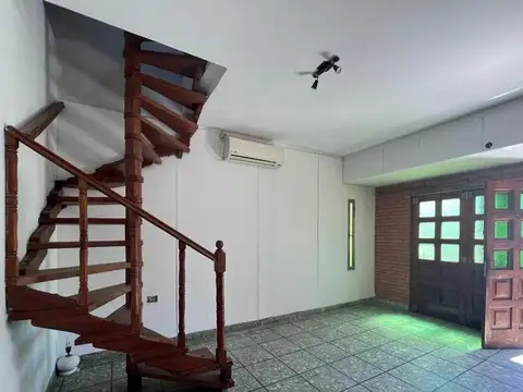 Depto Tipo Casa en Venta de 4 ambientes