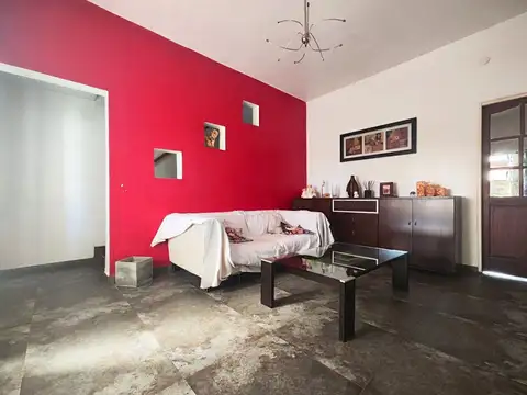 Casa 8 ambientes con 3 baños