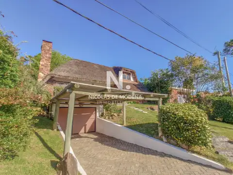 Casa 4 ambientes con 4 baños