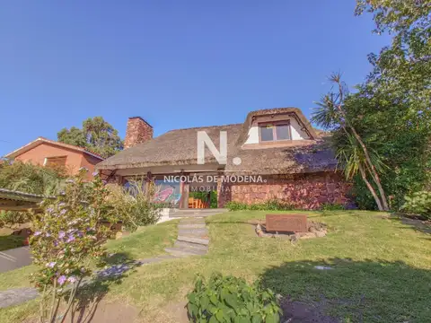 Casa en Venta en Playa Mansa, USD 335.000