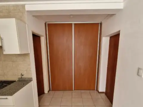 Pje Noruega 3200 , Piso 1