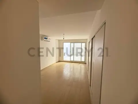 Montañeses 2200, Piso 0