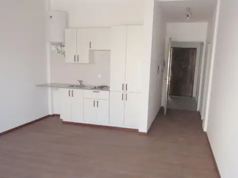 Departamento en Alquiler en Caseros, $ 490.000