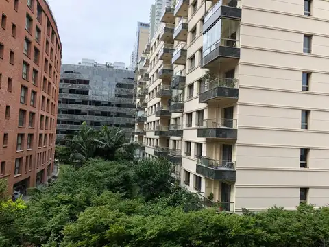 Marta Salotti nº 450 e/Juana Manzo y Aime Paine