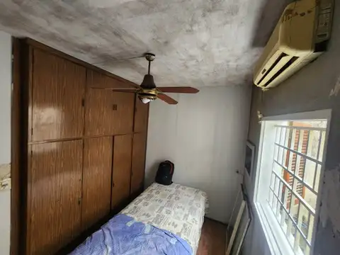 Casa en esquina de 2 dormitorios apta crédito