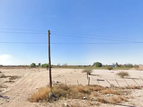 Lateral Norte Acceso Este