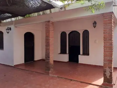 Depto Tipo Casa en Venta en Alberdi, USD 74.000