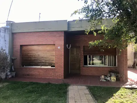 EL CHIRIPA 1050 E/GONZALEZ