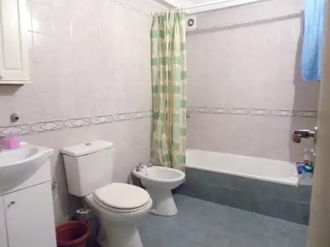 500 M2 destino vivienda o comercial en zona Centro/ Congreso