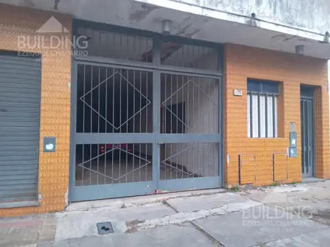 Local en venta - La Plata - 68 e/ 117 y 118 - 400m2